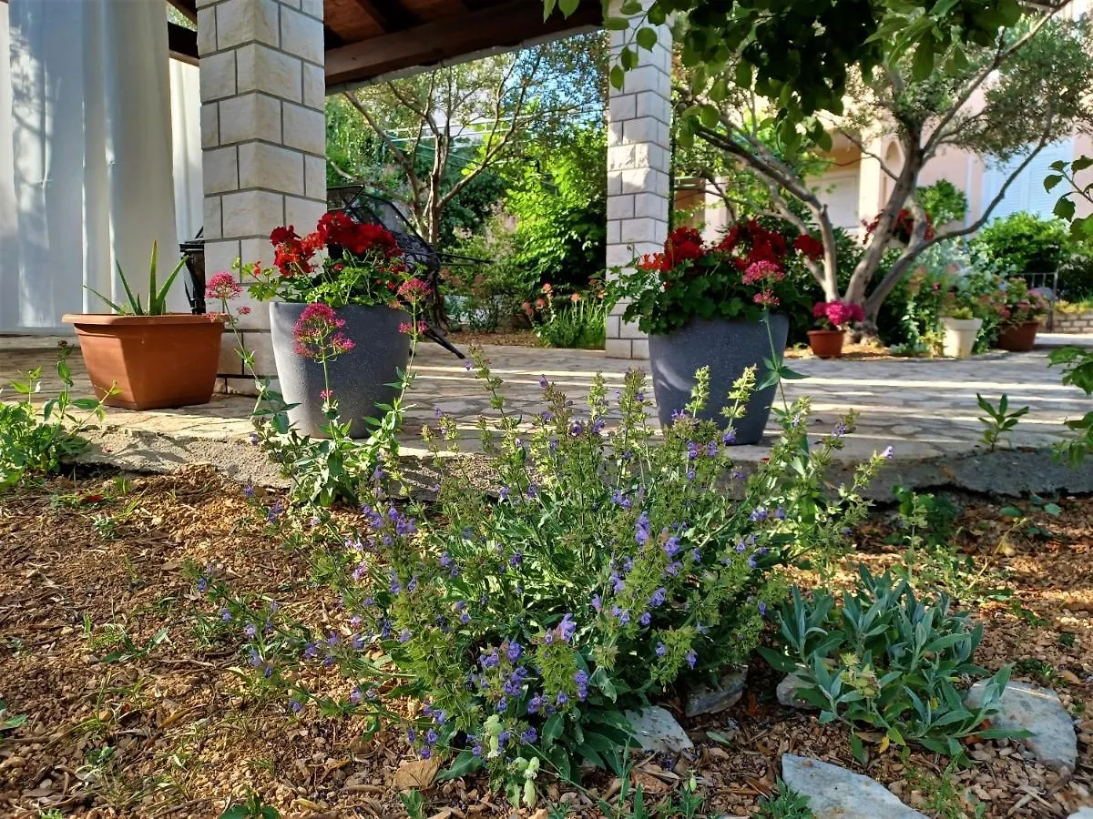 Apartmani Milena Barbat na Rabu Croatia